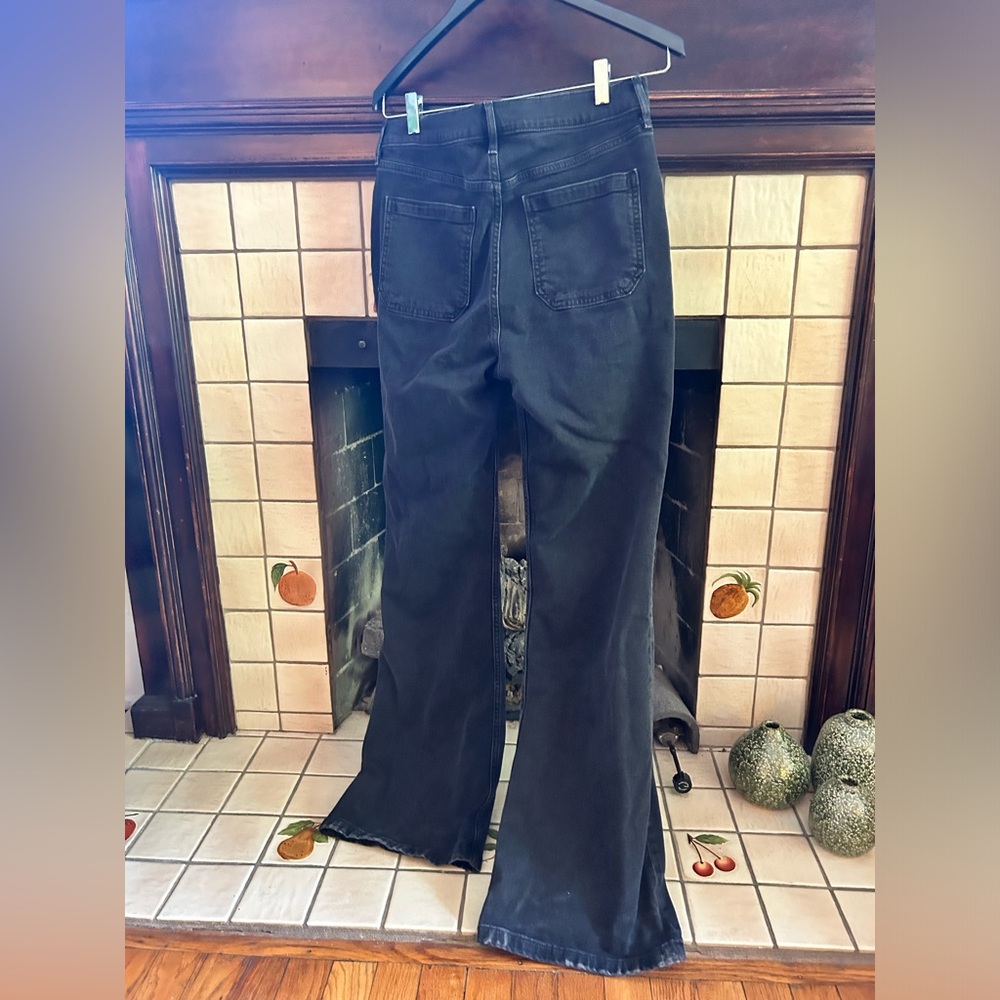 Gap High Rise '70s Flare Jeans - Picture 4 of 9